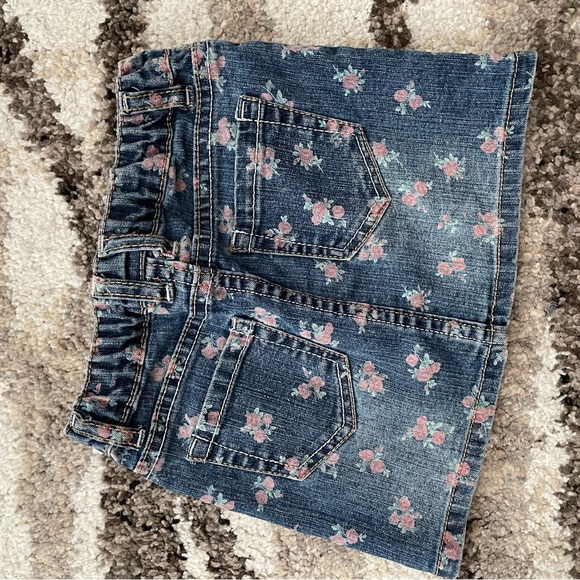Girls Floral Jean Skirt - Picture 4 of 5